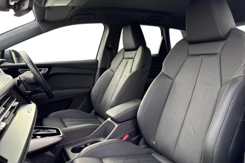 16 of 66 for Audi Q4 e-tron Q4 Sport 45 e-tron 210,00 kW