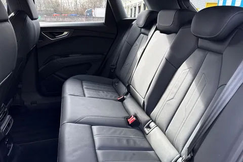 19 of 66 for Audi Q4 e-tron Q4 Sport 45 e-tron 210,00 kW