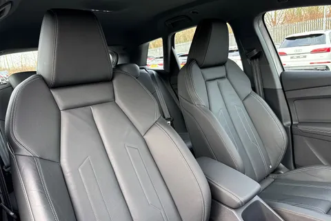 24 of 66 for Audi Q4 e-tron Q4 Sport 45 e-tron 210,00 kW