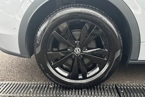 KM75OEZ Volkswagen ID.5 210kW Black Edition Pro 77kWh 5dr Auto **HEAT PUMP + TOW BAR** Thumbnail #11