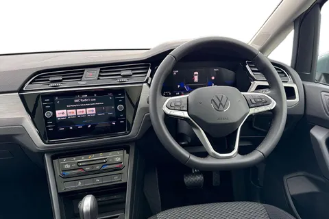 KP75LMY Volkswagen Touran 1.5 TSI EVO Match 5dr DSG⭐Wireless App-Connect, Side airbags, 2nd row of se Thumbnail #19