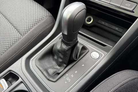 KP75LMY Volkswagen Touran 1.5 TSI EVO Match 5dr DSG⭐Wireless App-Connect, Side airbags, 2nd row of se Thumbnail #24