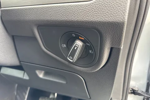 KP75LMY Volkswagen Touran 1.5 TSI EVO Match 5dr DSG⭐Wireless App-Connect, Side airbags, 2nd row of se Thumbnail #40