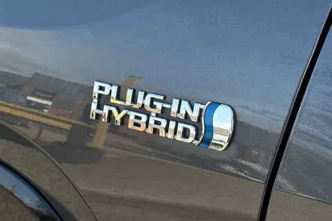 GR55RPR Suzuki Across 2.5 18.1kWh E-CVT 4WD Euro 6 (s/s) 5dr Thumbnail #33