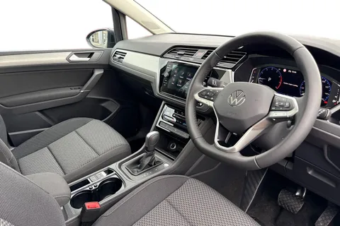 KP75LMX Volkswagen Touran 1.5 TSI EVO Match 5dr DSG ⭐Digital Cockpit Pro, Wireless App-Connect⭐ Thumbnail #15