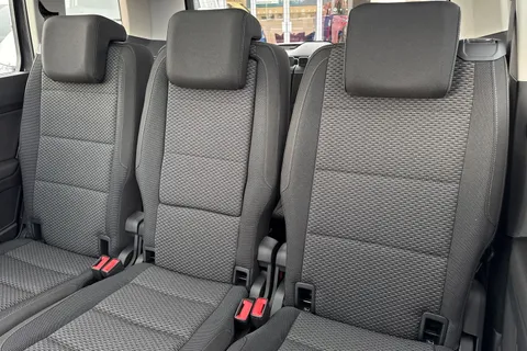 KP75LMX Volkswagen Touran 1.5 TSI EVO Match 5dr DSG ⭐Digital Cockpit Pro, Wireless App-Connect⭐ Thumbnail #20