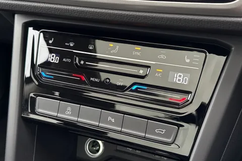 KP75LMX Volkswagen Touran 1.5 TSI EVO Match 5dr DSG ⭐Digital Cockpit Pro, Wireless App-Connect⭐ Thumbnail #23