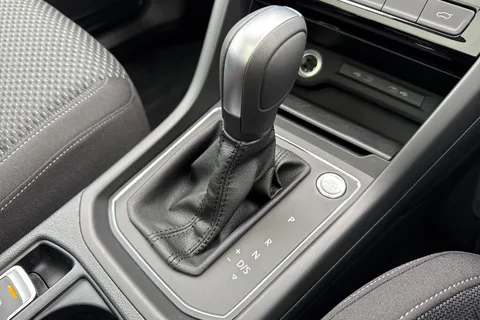 KP75LMX Volkswagen Touran 1.5 TSI EVO Match 5dr DSG ⭐Digital Cockpit Pro, Wireless App-Connect⭐ Thumbnail #24