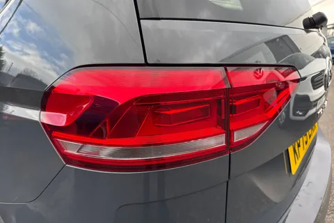 KP75LMX Volkswagen Touran 1.5 TSI EVO Match 5dr DSG ⭐Digital Cockpit Pro, Wireless App-Connect⭐ Thumbnail #26