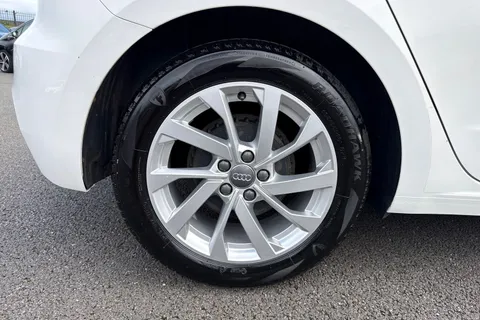 DE20HAX Audi A1 1.0 TFSI 25 Sport Sportback Euro 6 (s/s) 5dr Thumbnail #11