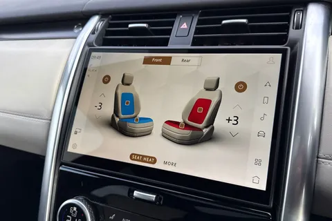 23 of 51 for Land Rover Discovery 3.0 D300 Metropolitan Edition 5dr