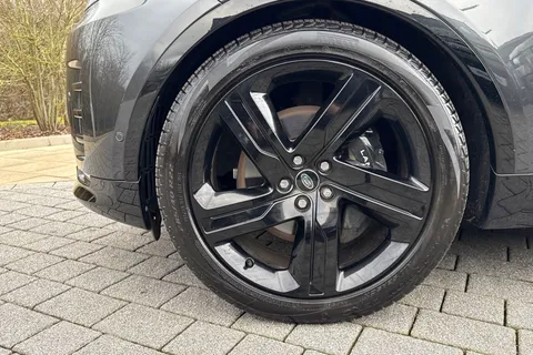 40 of 51 for Land Rover Discovery 3.0 D300 Metropolitan Edition 5dr