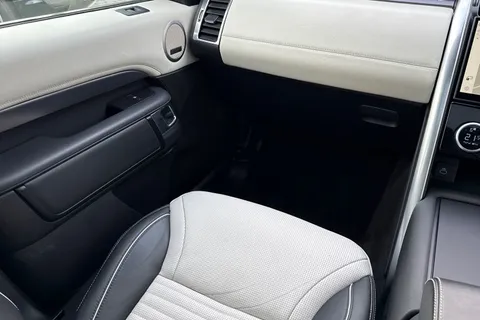 46 of 51 for Land Rover Discovery 3.0 D300 Metropolitan Edition 5dr