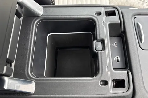 51 of 51 for Land Rover Discovery 3.0 D300 Metropolitan Edition 5dr