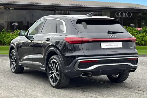 AO25YDC Audi Q5 SUV S line TFSI quattro 204 PS S tronic Thumbnail #2