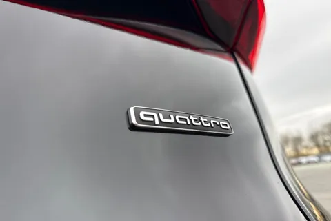 AO25YDC Audi Q5 SUV S line TFSI quattro 204 PS S tronic Thumbnail #37
