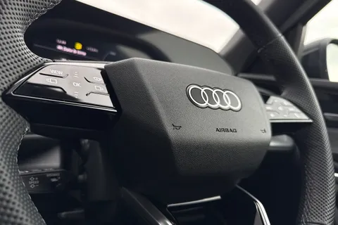 AO25YDC Audi Q5 SUV S line TFSI quattro 204 PS S tronic Thumbnail #52