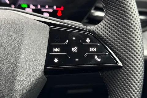 AO25YDC Audi Q5 SUV S line TFSI quattro 204 PS S tronic Thumbnail #54