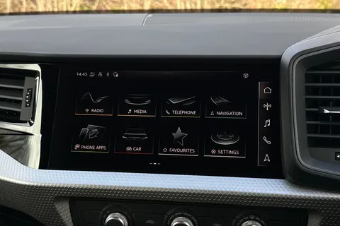 Audi A1 1.0 TFSI 30 Black Edition Sportback S Tronic Euro 6 (s/s) 5dr Thumbnail #29