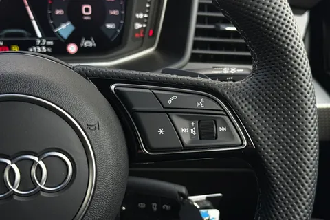 Audi A1 1.0 TFSI 30 Black Edition Sportback S Tronic Euro 6 (s/s) 5dr Thumbnail #35