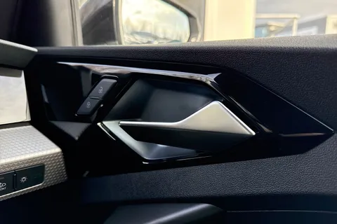 Audi A1 1.0 TFSI 30 Black Edition Sportback S Tronic Euro 6 (s/s) 5dr Thumbnail #39