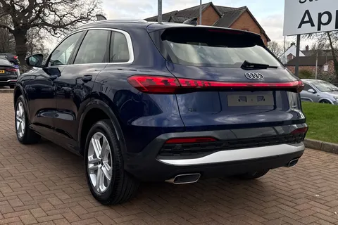  Audi Q5 2.0 TFSI Sport S Tronic quattro Euro 6 (s/s) 5dr Thumbnail #8