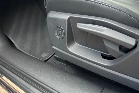  Audi Q5 2.0 TFSI Sport S Tronic quattro Euro 6 (s/s) 5dr Thumbnail #32