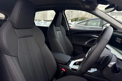  Audi Q5 2.0 TFSI Sport S Tronic quattro Euro 6 (s/s) 5dr Thumbnail #45