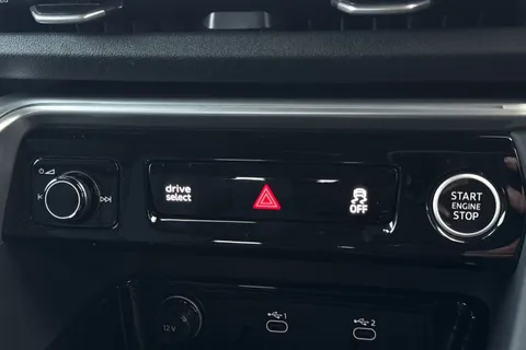  Audi Q5 2.0 TFSI Sport S Tronic quattro Euro 6 (s/s) 5dr Thumbnail #58