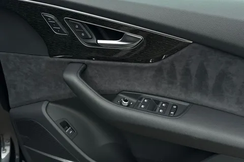 PK75WBZ Audi Q7 SUV  Black Edition TDI quattro 286 PS tiptronic Thumbnail #21