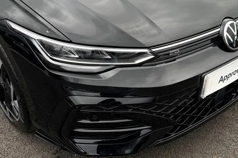 KP75LZL Volkswagen Golf 1.5 TSI 150 R-Line 5dr **PAN ROOF + WINTER PACK** Thumbnail #9