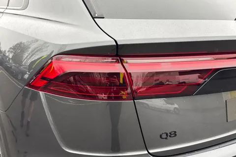  Audi Q8 3.0 TDI V6 50 Black Edition Tiptronic quattro Euro 6 (s/s) 5dr Thumbnail #8