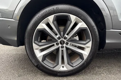  Audi Q8 3.0 TDI V6 50 Black Edition Tiptronic quattro Euro 6 (s/s) 5dr Thumbnail #11