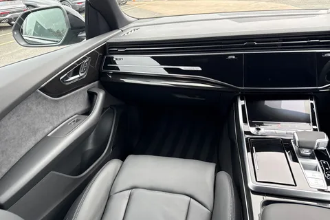  Audi Q8 3.0 TDI V6 50 Black Edition Tiptronic quattro Euro 6 (s/s) 5dr Thumbnail #20