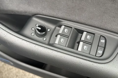  Audi Q8 3.0 TDI V6 50 Black Edition Tiptronic quattro Euro 6 (s/s) 5dr Thumbnail #21