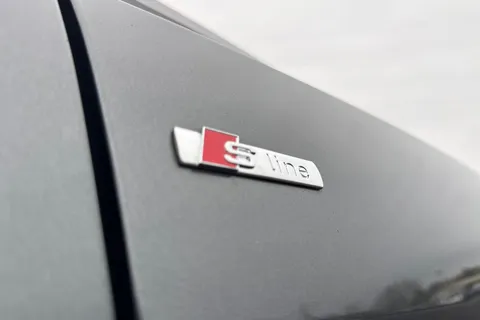  Audi Q8 3.0 TDI V6 50 Black Edition Tiptronic quattro Euro 6 (s/s) 5dr Thumbnail #30