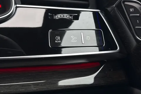  Audi Q8 3.0 TDI V6 50 Black Edition Tiptronic quattro Euro 6 (s/s) 5dr Thumbnail #55