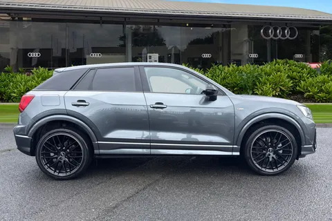 KT25WYZ Audi Q2 Black Edition 35 TFSI  150 PS S tronic Thumbnail #4