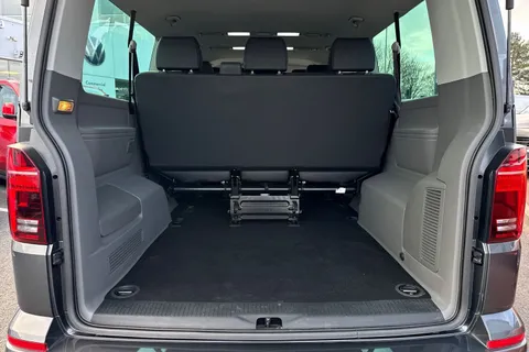 GL73BFK Volkswagen Transporter Shuttle 2.0 TDI 150PS SE Minibus 9 Seats Thumbnail #7