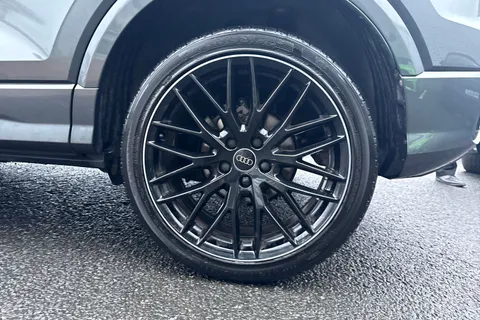 KT25WYZ Audi Q2 Black Edition 35 TFSI  150 PS S tronic Thumbnail #11