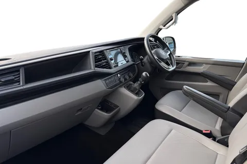 GL73BFK Volkswagen Transporter Shuttle 2.0 TDI 150PS SE Minibus 9 Seats Thumbnail #15