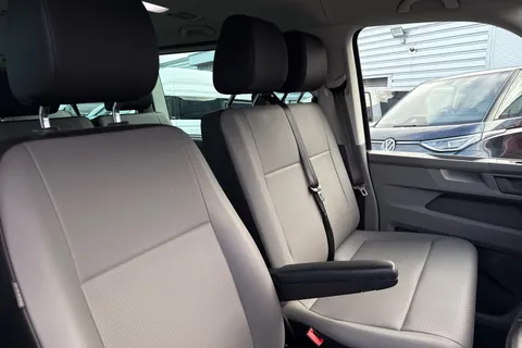 GL73BFK Volkswagen Transporter Shuttle 2.0 TDI 150PS SE Minibus 9 Seats Thumbnail #24