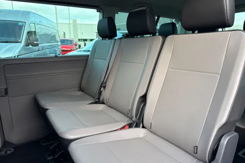 GL73BFK Volkswagen Transporter Shuttle 2.0 TDI 150PS SE Minibus 9 Seats Thumbnail #36