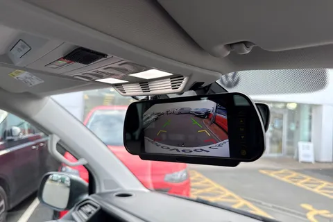 GL73BFK Volkswagen Transporter Shuttle 2.0 TDI 150PS SE Minibus 9 Seats Thumbnail #54