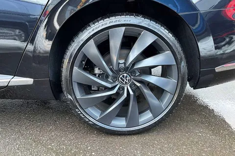 KR24YYZ Volkswagen Arteon R-Line 2.0 TSI 190PS 7-speed DSG ⭐DCC, Rear view camera⭐ Thumbnail #22