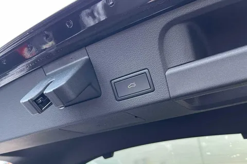 KR24YYZ Volkswagen Arteon R-Line 2.0 TSI 190PS 7-speed DSG ⭐DCC, Rear view camera⭐ Thumbnail #27