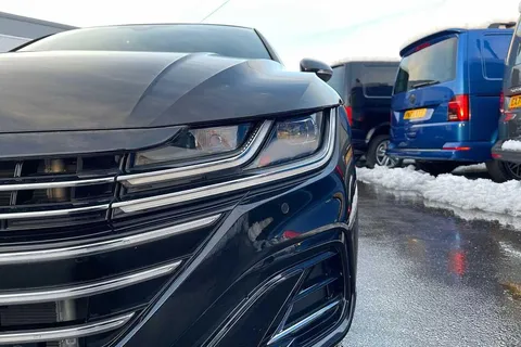 KR24YYZ Volkswagen Arteon R-Line 2.0 TSI 190PS 7-speed DSG ⭐DCC, Rear view camera⭐ Thumbnail #31