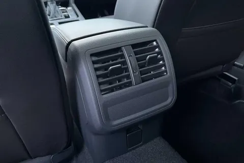 KR24YYZ Volkswagen Arteon R-Line 2.0 TSI 190PS 7-speed DSG ⭐DCC, Rear view camera⭐ Thumbnail #36