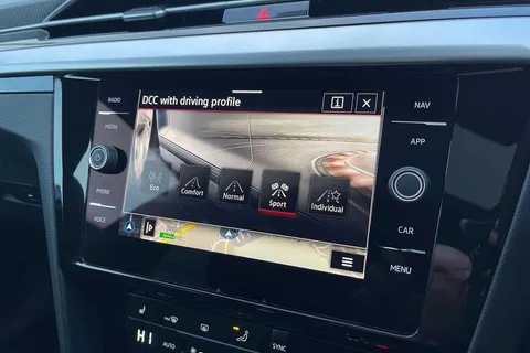 KR24YYZ Volkswagen Arteon R-Line 2.0 TSI 190PS 7-speed DSG ⭐DCC, Rear view camera⭐ Thumbnail #47