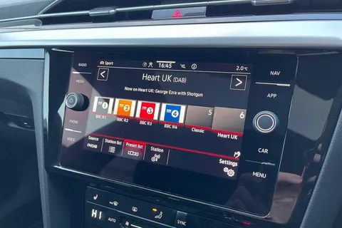 KR24YYZ Volkswagen Arteon R-Line 2.0 TSI 190PS 7-speed DSG ⭐DCC, Rear view camera⭐ Thumbnail #48